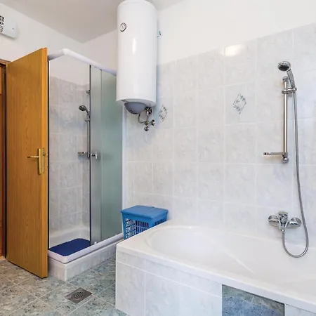 Dom wakacyjny Amazing In Ičići