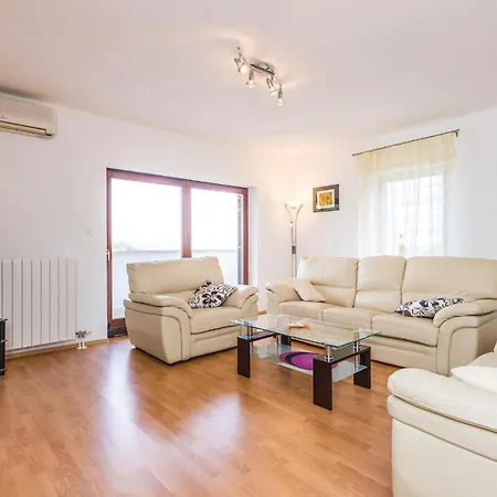 Vakantiehuis Amazing In With House Sea View
